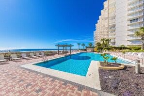 Indoor pool, seasonal outdoor pool - White Caps 204 (Orange Beach)