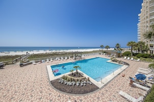 Apartamento Signature, 3 habitaciones, balcón, vistas al mar | Vistas desde la habitación