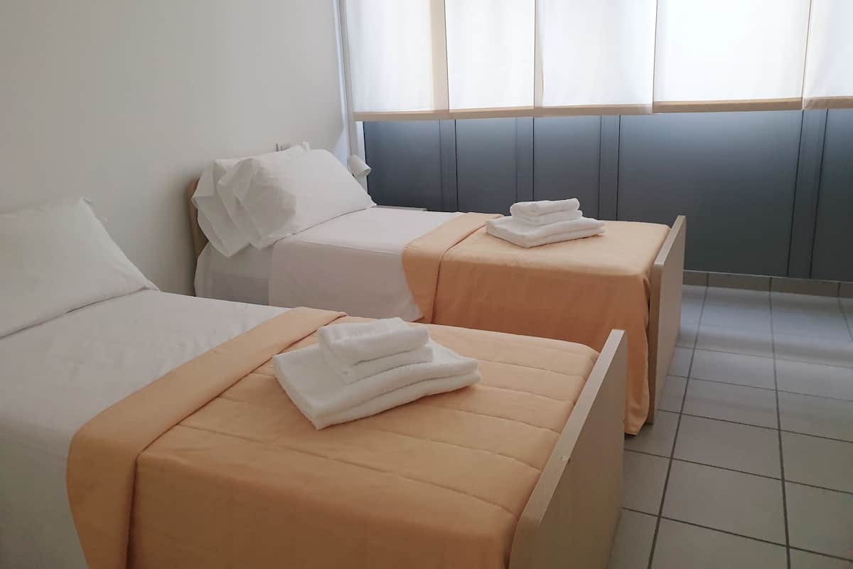 1 quarto, quartos à prova de som, ferros/tábuas de passar roupa