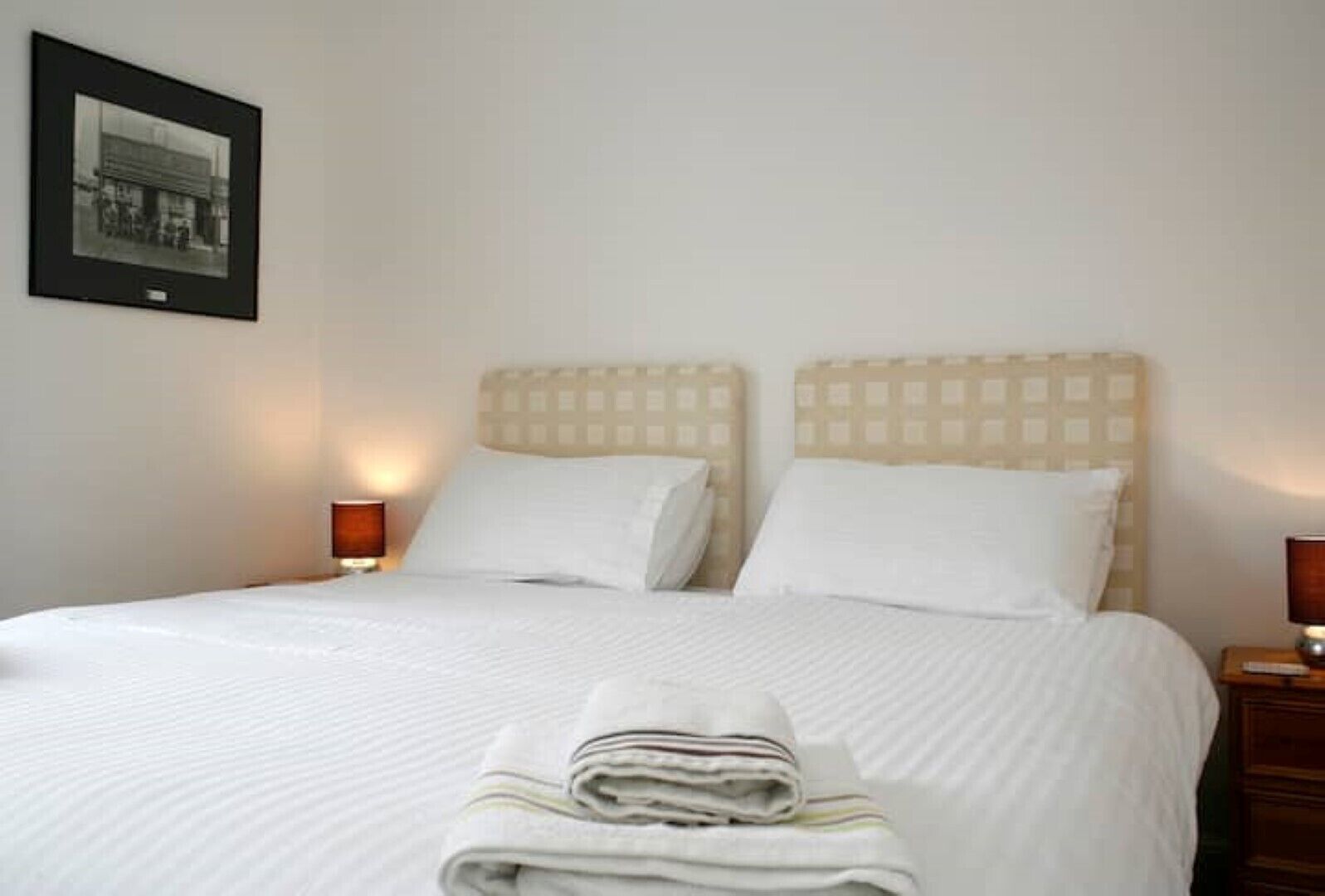 3 chambres, fer et planche à repasser, Wi-Fi gratuit, draps fournis