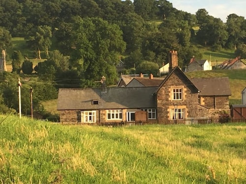 Porter's lodge by heritage Railway line  (adjoining Station House)
