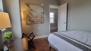 3 bedrooms, desk, iron/ironing board, WiFi