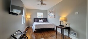 3 عدّة غرف نوم ومكتب وم�كواة/لوح كي وواي فاي