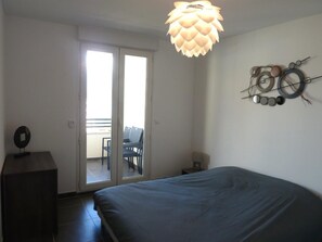 2 chambres, fer et planche à repasser, Wi-Fi gratuit