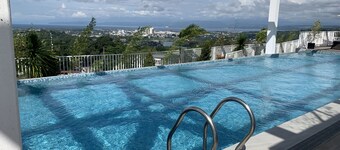 Brand New Condo with pool and gym. One minute walk from Mall