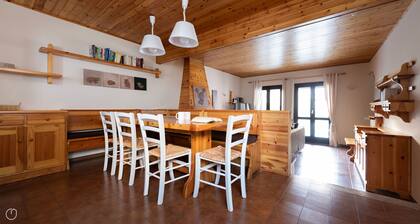 Capitano Grandi 5 - Three Bedroom Apartment, Sleeps 5
