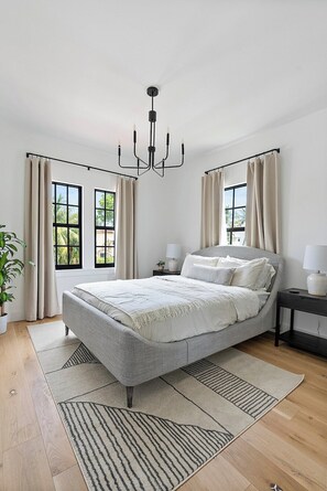 15 habitaciones y tabla de planchar con plancha