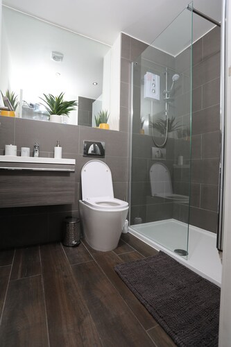 Plush 2-bedroom apartment Coventry city center