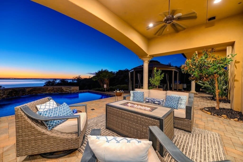 El Dorado Hills Villa Overlooking Folsom Lake!