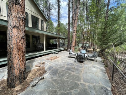 Cool Mountain Getaway with Patio, Grill, and Fast WiFi, STR-2509-0071
