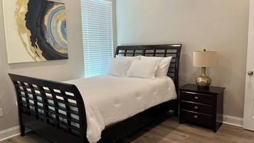 2 Schlafzimmer, Bügeleisen/Bügelbrett, kostenloses WLAN, Bettwäsche