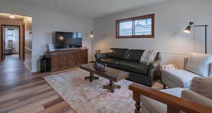 Kick off your shoes and relax with the whole family at this peaceful 1970’s ranch