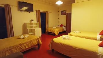 Standard Quadruple Room | Rollaway beds, free WiFi, bed sheets