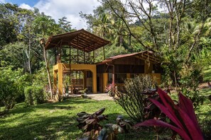 Exterior - Private waterfall in Uvita, boho style house! (Puntarenas Province)