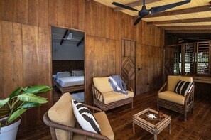 3 bedrooms, free WiFi, bed sheets - Private waterfall in Uvita, boho style house! (Puntarenas Province)
