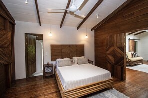 3 bedrooms, free WiFi, bed sheets - Private waterfall in Uvita, boho style house! (Puntarenas Province)