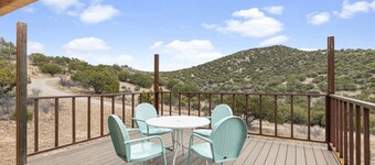 Casa del Norte - Secluded Home in Del Norte Mtns