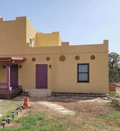 Cozy & Clean Casita w/ Hammocks & Disc Golf
