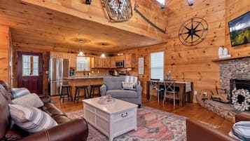 Smart TV, fireplace
