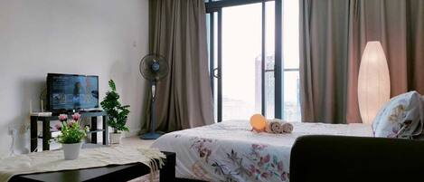 1 bedroom, iron/ironing board, free WiFi