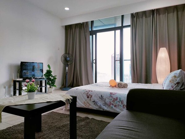 1 habitación, tabla de planchar con plancha y wifi gratis 