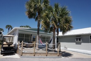 Terrace/patio - Venture Out #41 Gulf Loop 2bd, 1ba WITH GOLF CART!!! (Panama City)