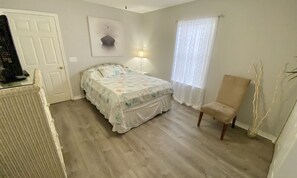 2 Schlafzimmer, Bügeleisen/Bügelbrett, kostenloses WLAN