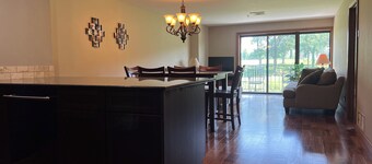 Spacious 2 BR/2BA Condo at Vista Towers Shangri La