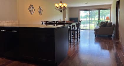 Spacious 2 BR/2BA Condo at Vista Towers Shangri La