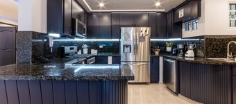 Unique & Spacious 2bdrs Luxury Condo