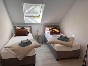 3 soverom, reiseseng for barn, wi-fi (inkludert) og sengetøy