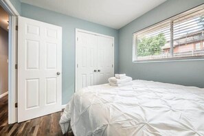 3 bedrooms, iron/ironing board, travel crib, WiFi