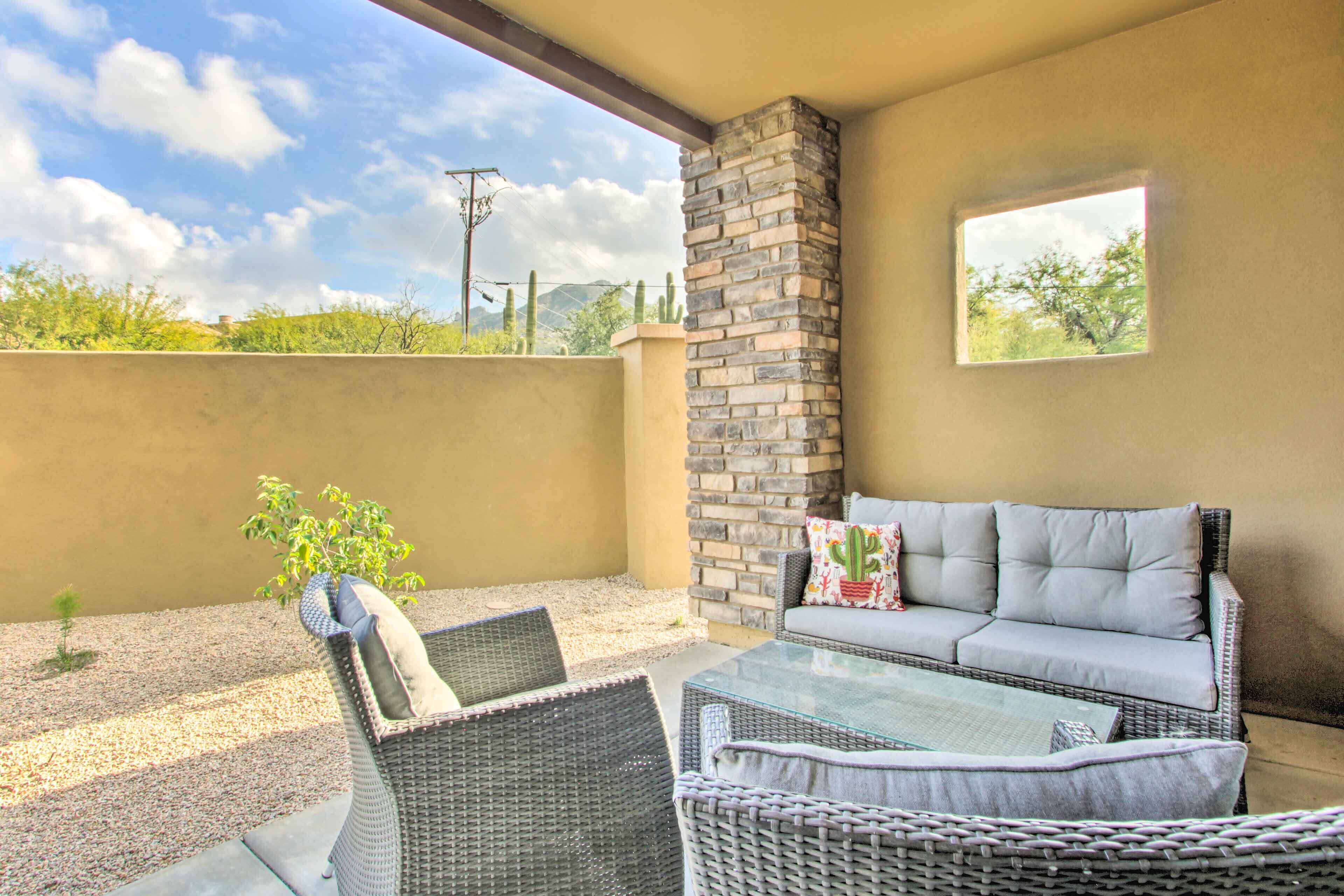 Walkable Cave Creek Townhome w/ Private Patio!