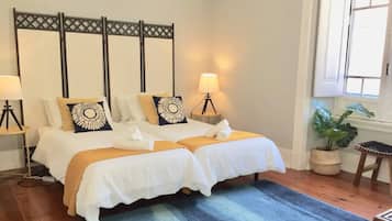 3 dormitorios, tabla de planchar con plancha, Internet y ropa de cama