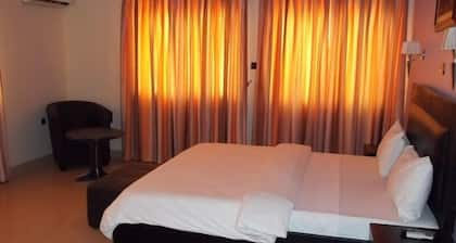 Signature Grand Hotel