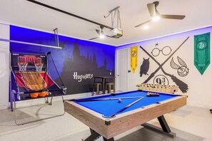 Spielezimmer