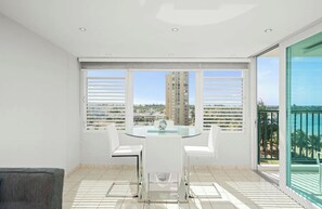 تناول الطعام