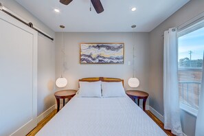 1 bedroom, iron/ironing board, free WiFi, bed sheets