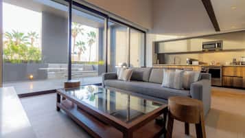 Residence Serena | Sala de estar | Smart TV de 55 pulgadas con canales digitales y televisión