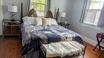2 bedrooms, desk, iron/ironing board, free WiFi