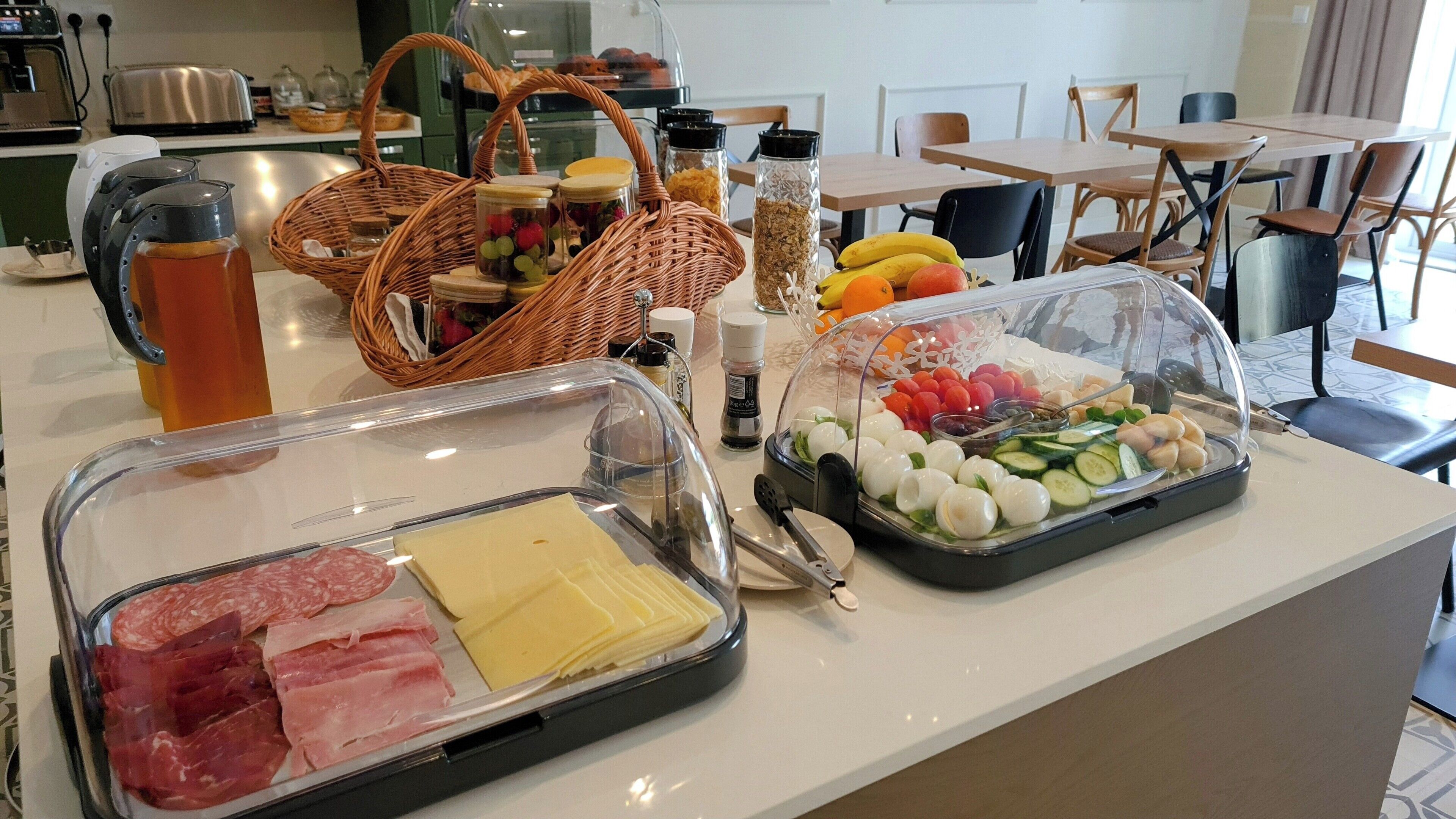 Free daily continental breakfast