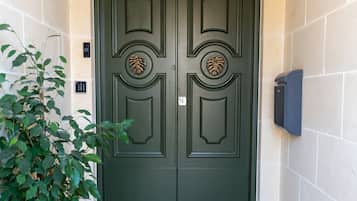 Bagian depan properti