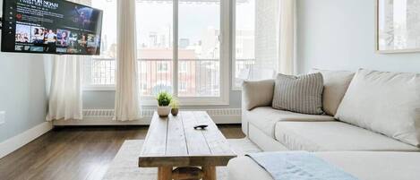 Téléviseur connecté, Netflix, services de diffusion en continu