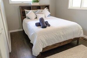 3 Schlafzimmer, Schreibtisch, Bügeleisen/Bügelbrett, kostenloses WLAN