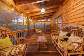 Property grounds - *Lake View Lodge* Family~$Views~Arcade~HotTub (Blue Ridge)