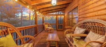*Lake View Lodge* Family~$Views~Arcade~HotTub