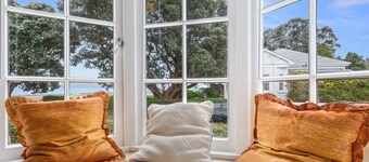 Whare Nui on Rennie - Thames Holiday Home