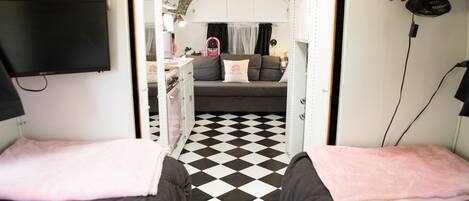 2 habitaciones, tabla de planchar con plancha y wifi gratis