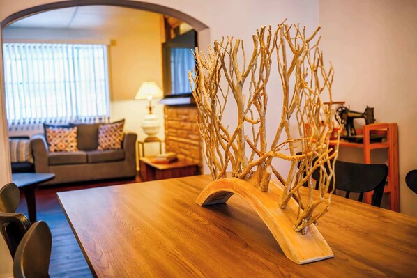 Interior - Spacious 4BR Home-Walk to Stunning Views & Dining! (Pittsburgh)