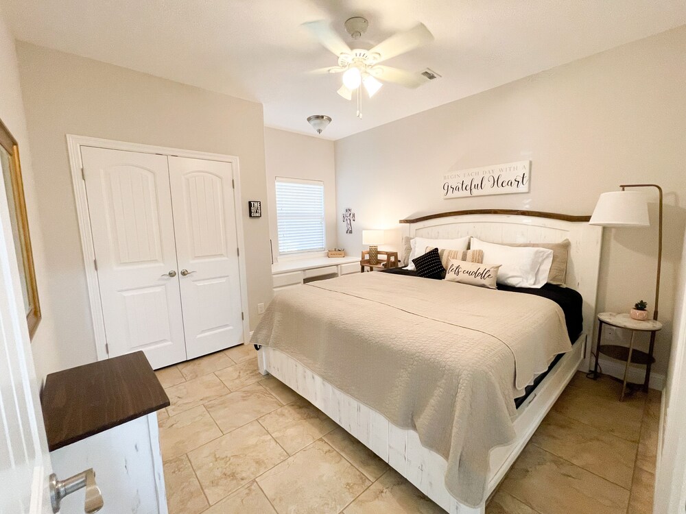 Spacious Townhome w/ King Beds and Community Pool College Station Vrbo